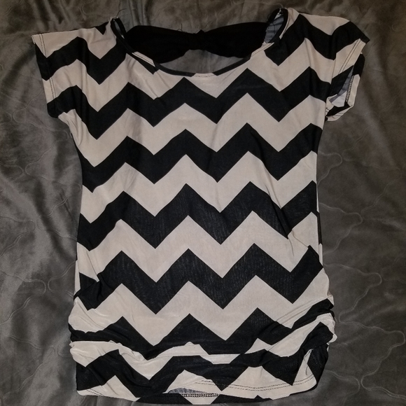 Chevron Blouse T-shirt - Picture 3 of 4